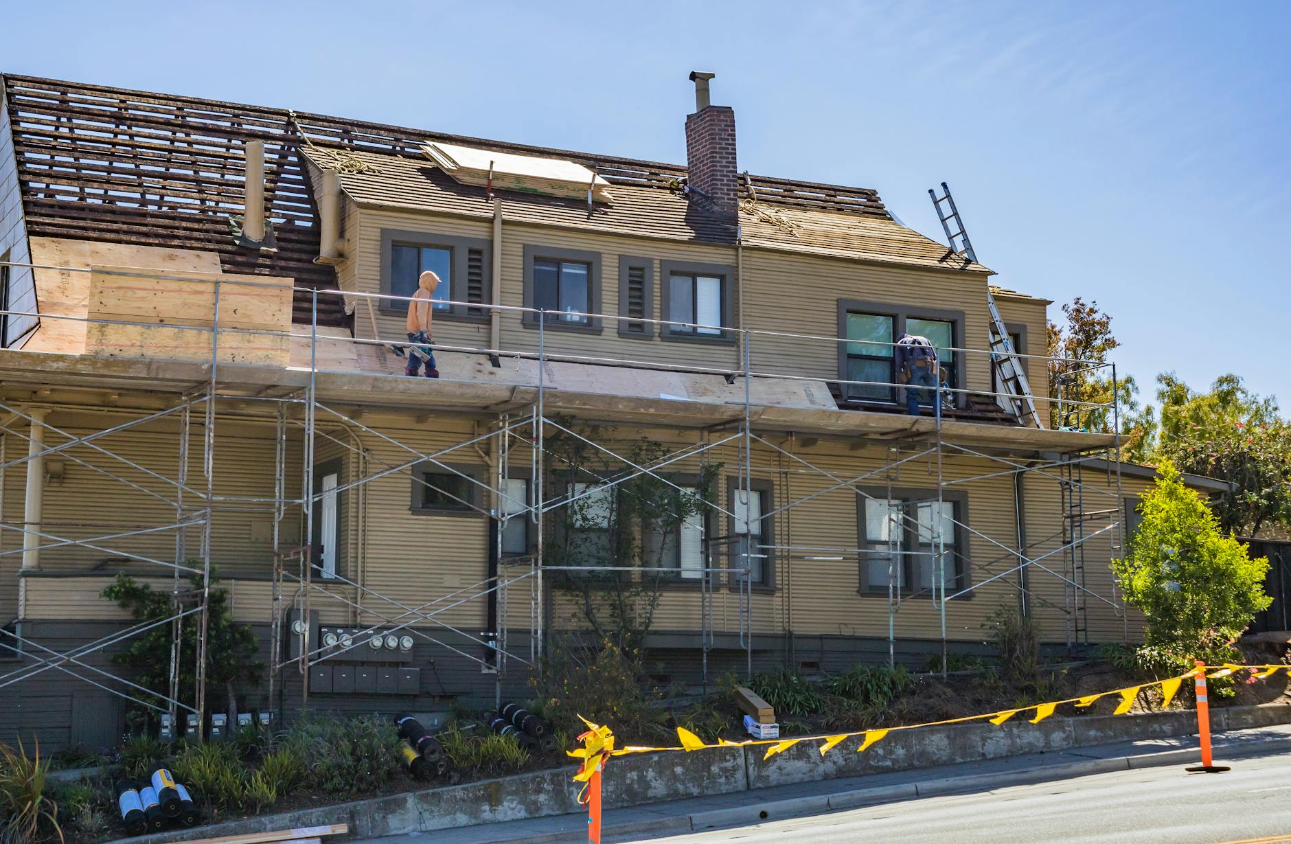 How Damaged Soffit Leads to Bigger Problems